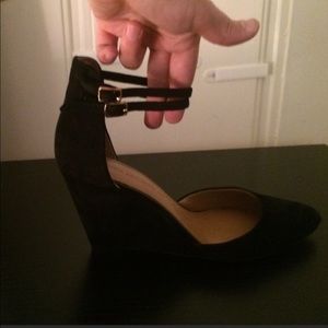 ISO Banana Republic suede wedges